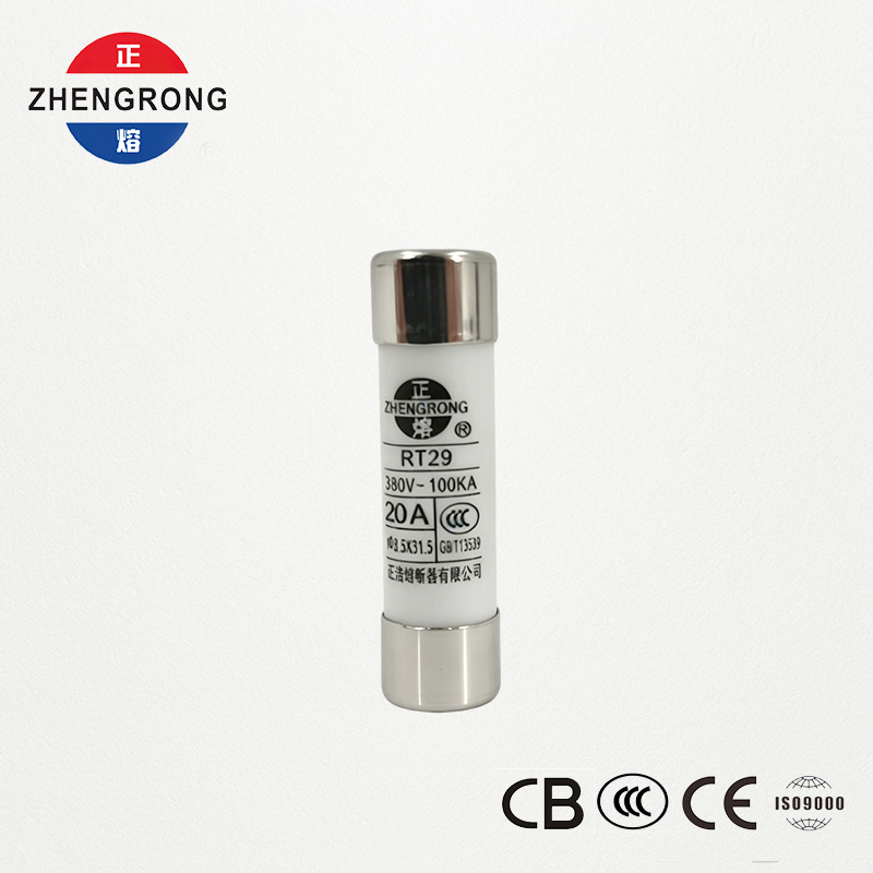 Tukku 8,5*31,5 R014 20A muokattavat sulakkeet